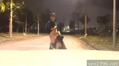 Saya boleh menghisap zakar di mana-mana...