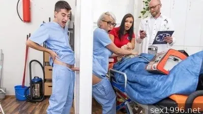 근무시간에 간호사들과 몰래 돌아다니는 행위